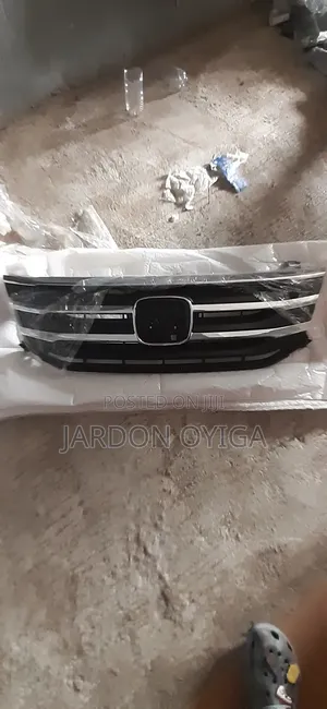 Front Grill Honda Pilot 2016