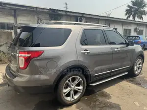 Ford Explorer 2013 Gray