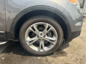 Ford Explorer 2013 Gray