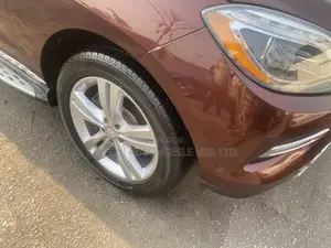 Mercedes-Benz M Class 2014 Red