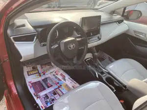 Toyota Corolla LE 2021 Red