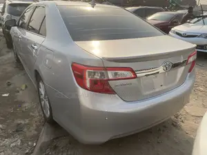Toyota Camry 2012 Silver