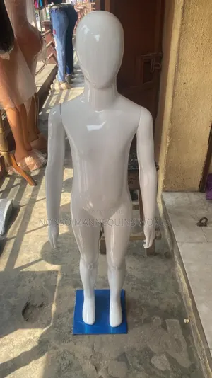 Unisex Glossy White Age 6 To 10 Years Kids Mannequin