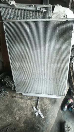 Ac Condenser for Toyota Sienna 2002/2007 Model Tukubo