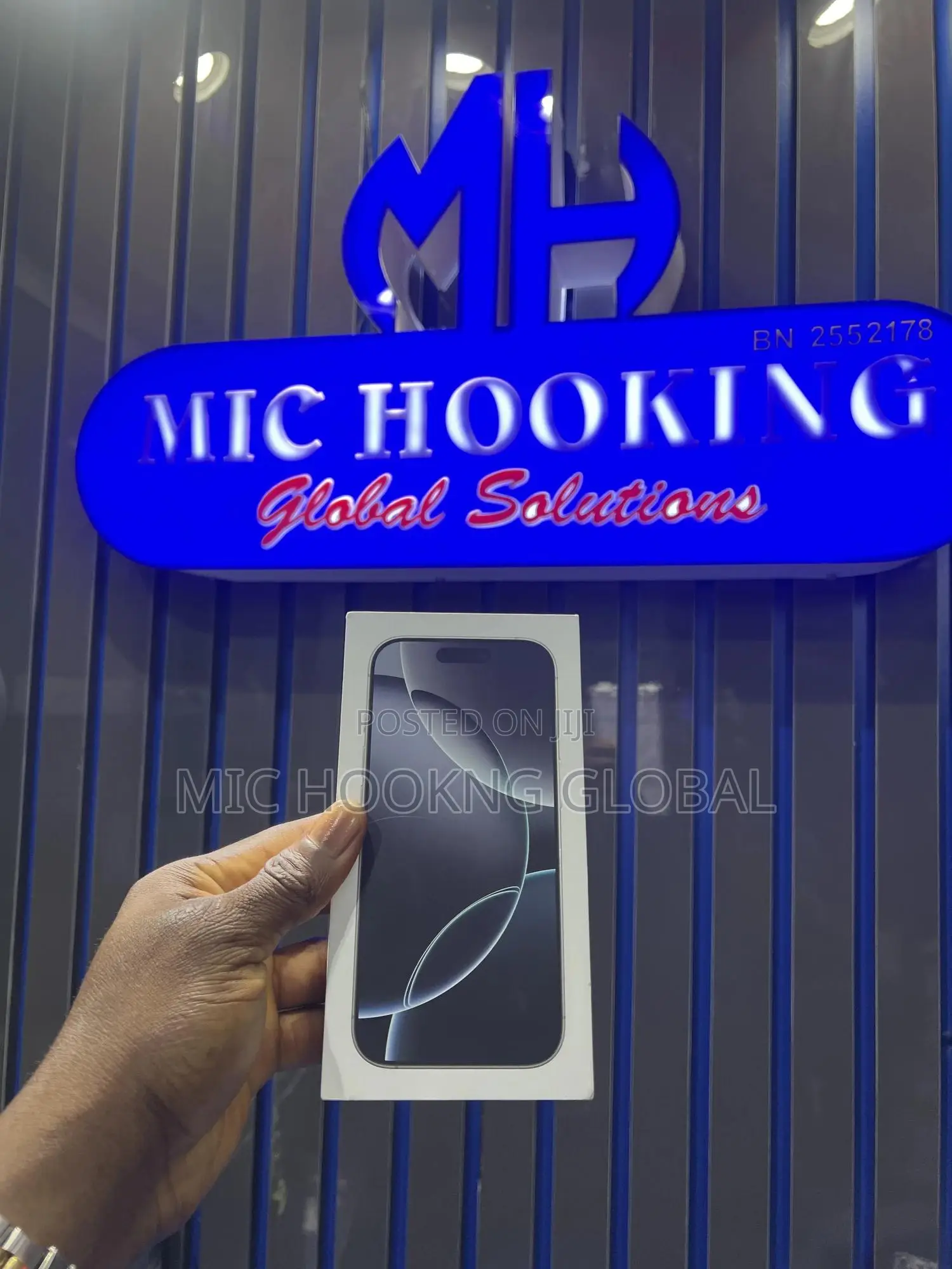 New Apple iPhone 16 Pro 256 GB White