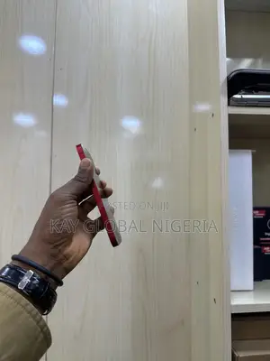 Apple iPhone 13 128 GB Red