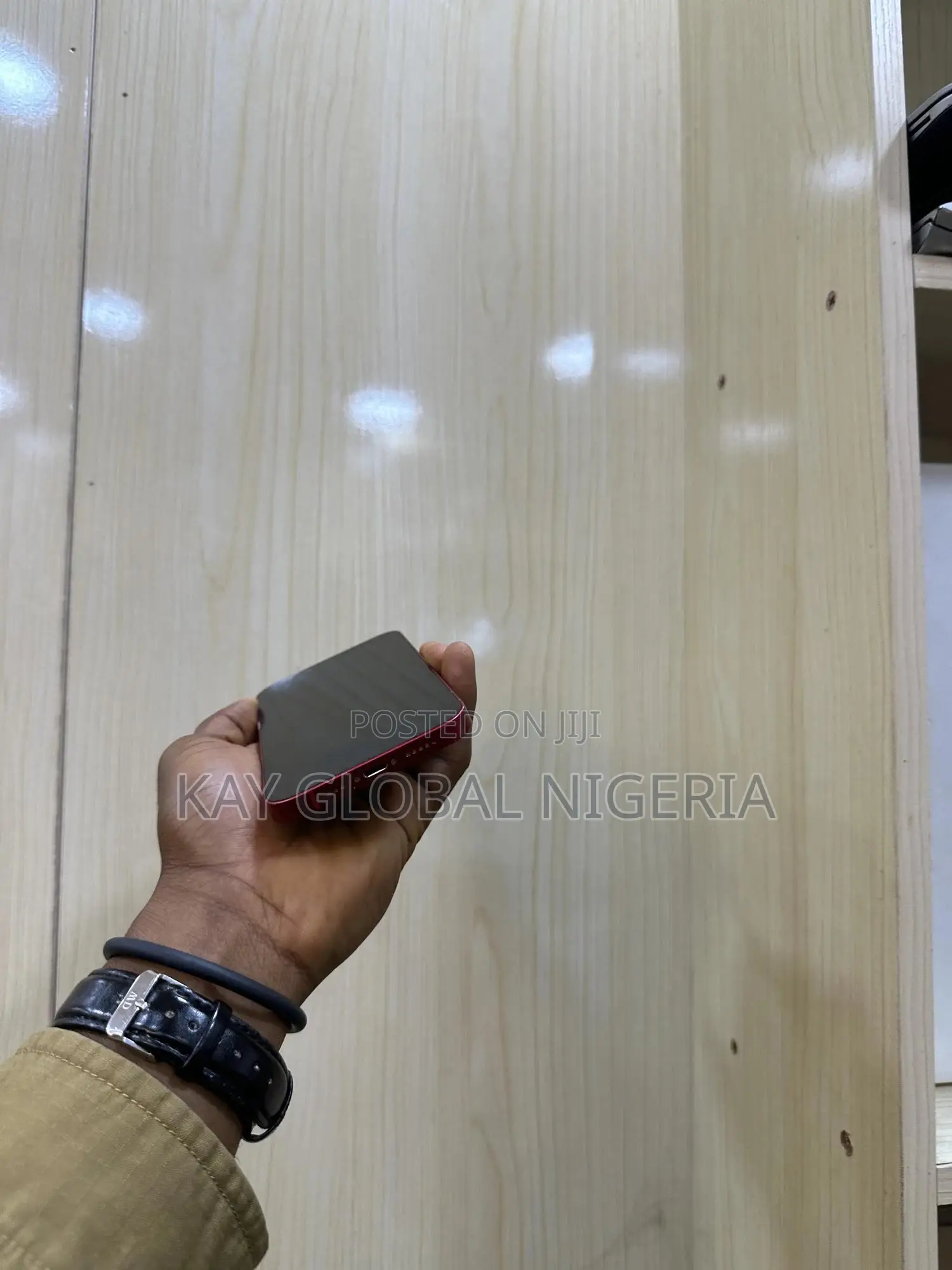 Apple iPhone 13 128 GB Red