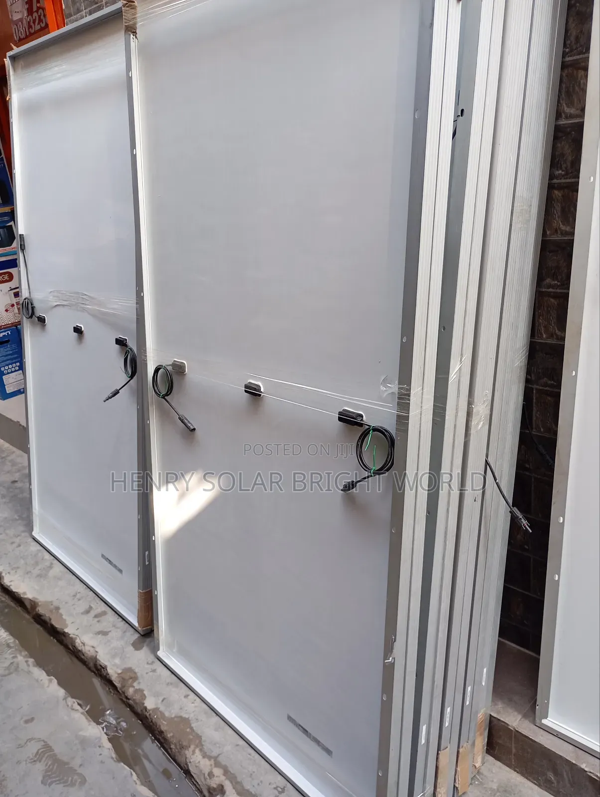 555w Jsolar Panel