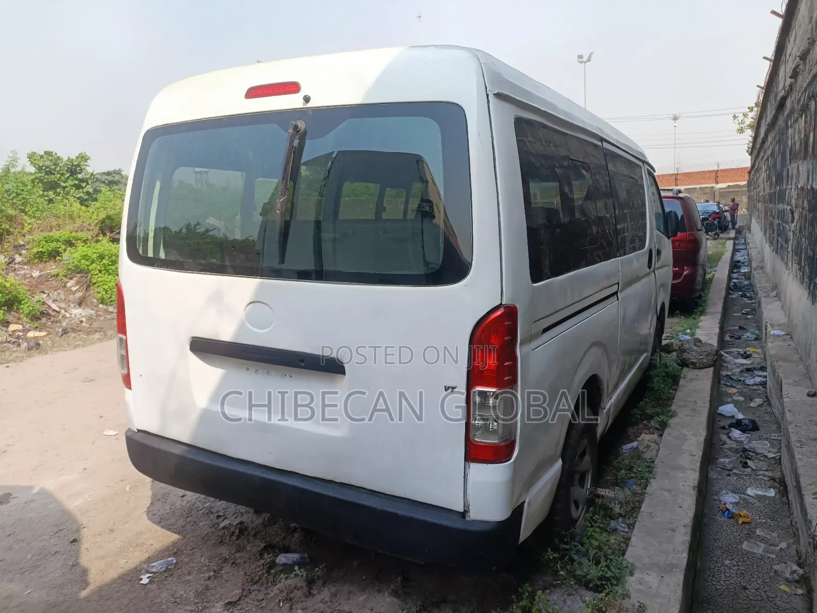 Toyota HiAce 2007 White