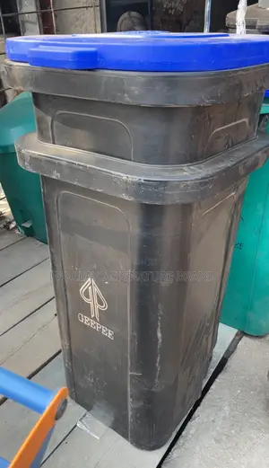Rubber Waste Bin 240 Litres