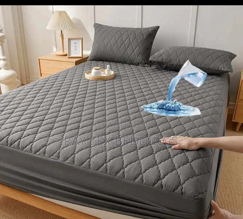 Fitted Padded Waterproof Bedcover
