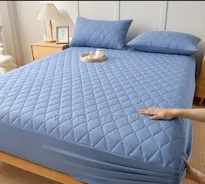 Fitted Padded Waterproof Bedcover