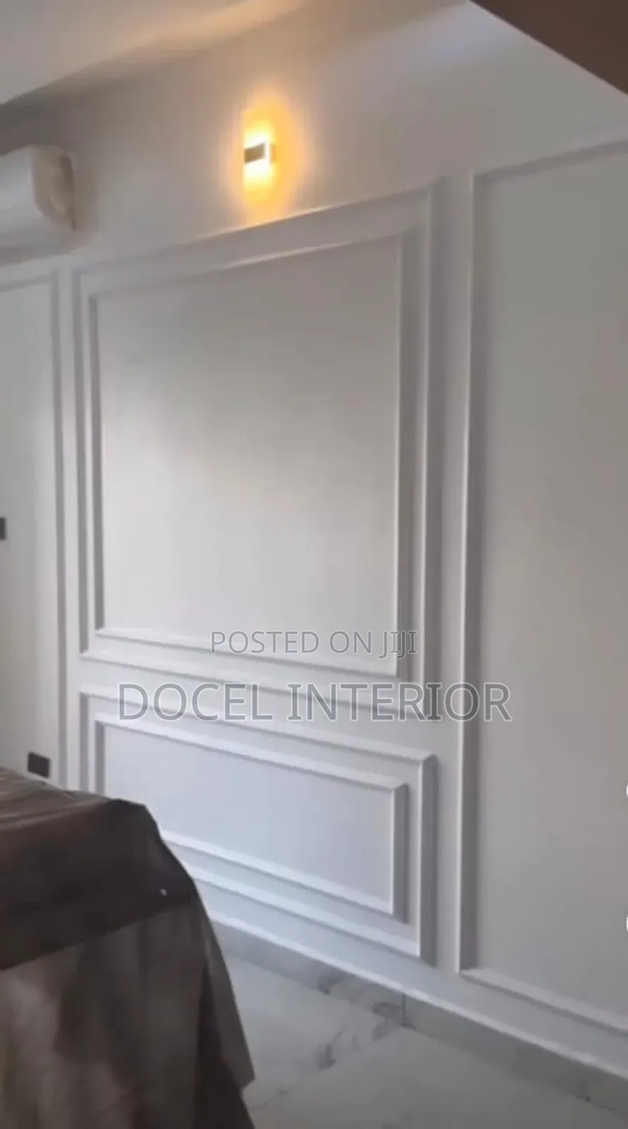 Wall Skirting Or Cornice