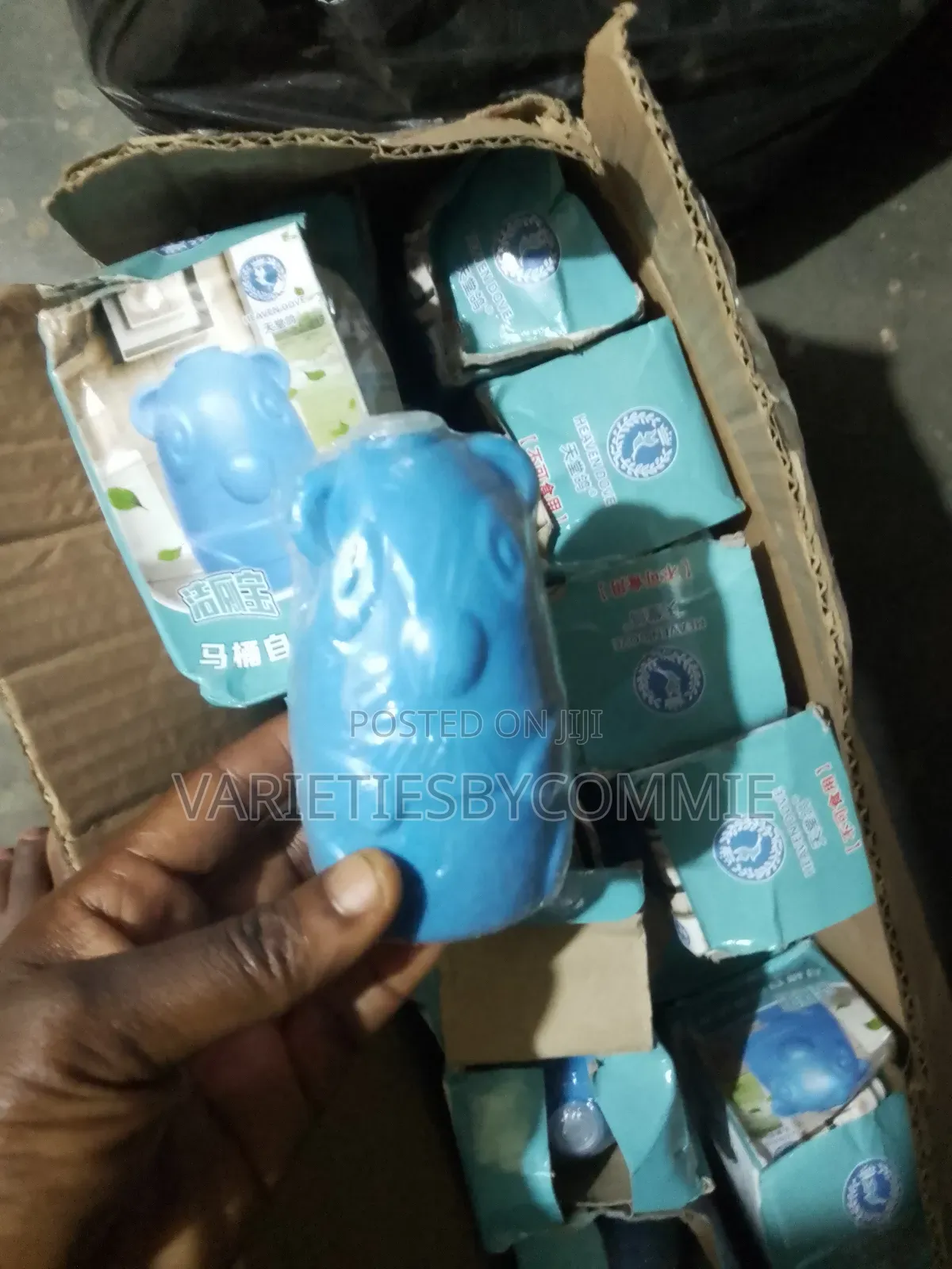 Blue Bubble Bear Auto Rinse 90 Days Toilet Cleaner/Deodorant