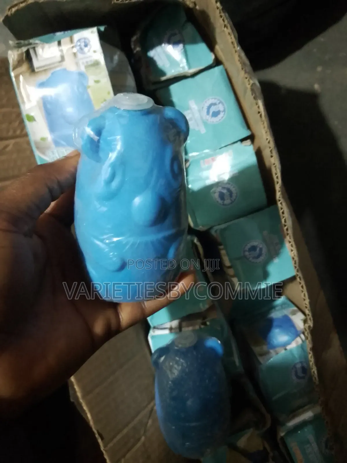 Blue Bubble Bear Auto Rinse 90 Days Toilet Cleaner/Deodorant
