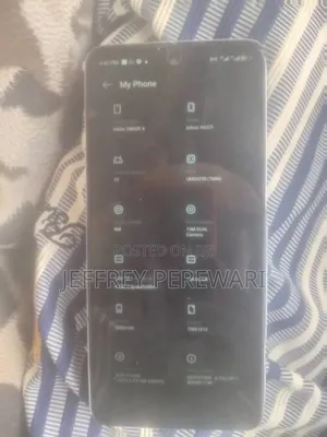 Photo - Infinix Smart 8 128 GB White