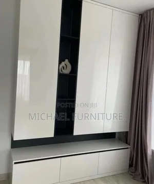  5 by 8 Wardrobe