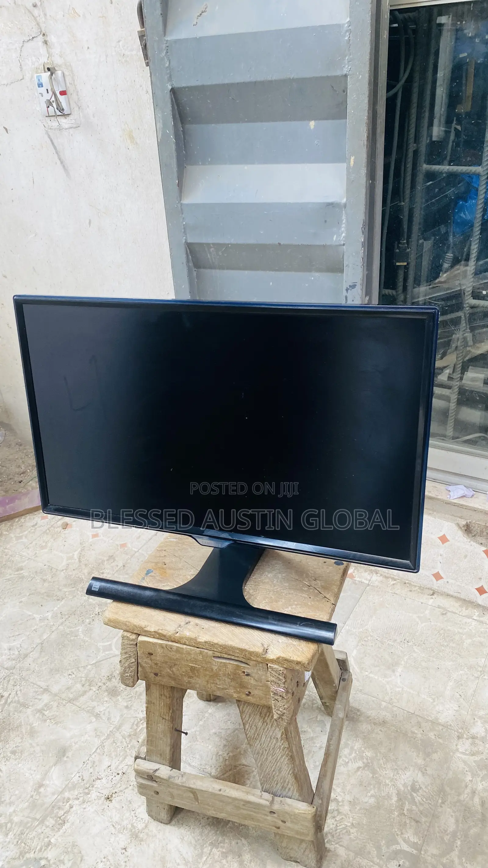24 Inches Samsung Monitor