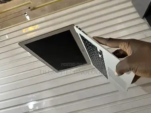 Laptop Apple MacBook Air 2017 8GB Intel Core I5 SSD 512GB