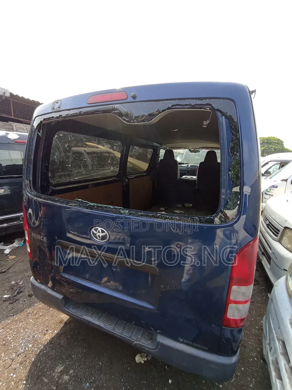 Toyota HiAce 2009 Blue