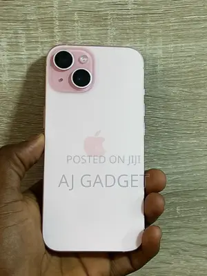 Apple iPhone 15 128 GB Pink