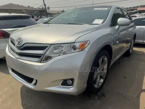 Toyota Venza V6 2010 Silver