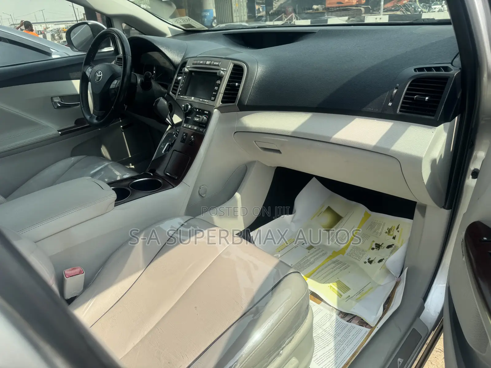 Toyota Venza V6 2010 Silver