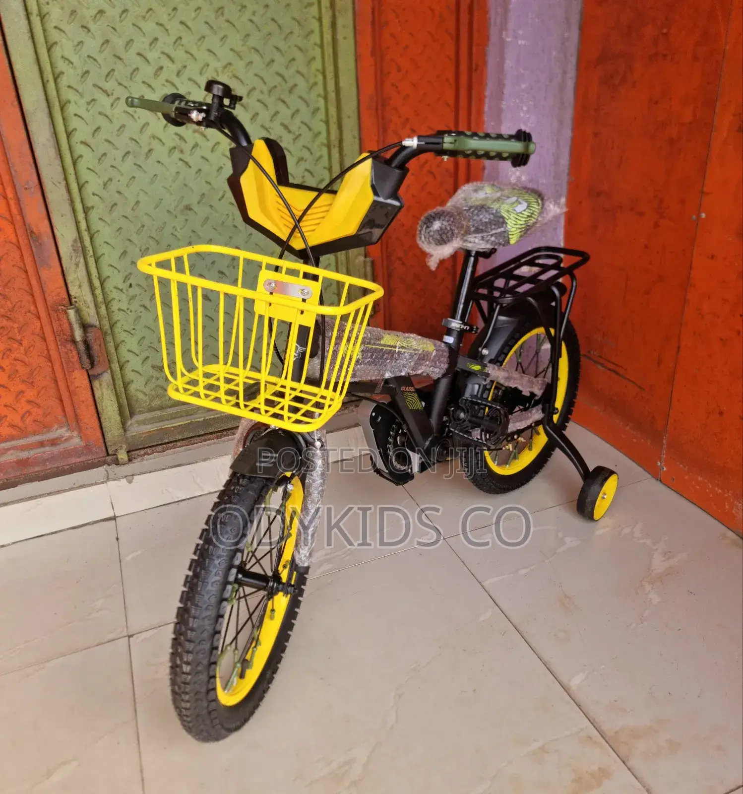 Kids Quality Bicycle With Back Carrier