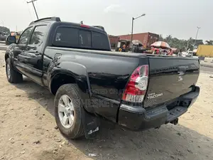 Toyota Tacoma 2014 Black