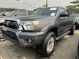 Toyota Tacoma 2015 Gray
