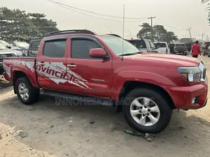 Toyota Tacoma 2013 Red