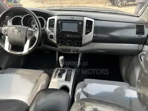 Toyota Tacoma 2014 Green