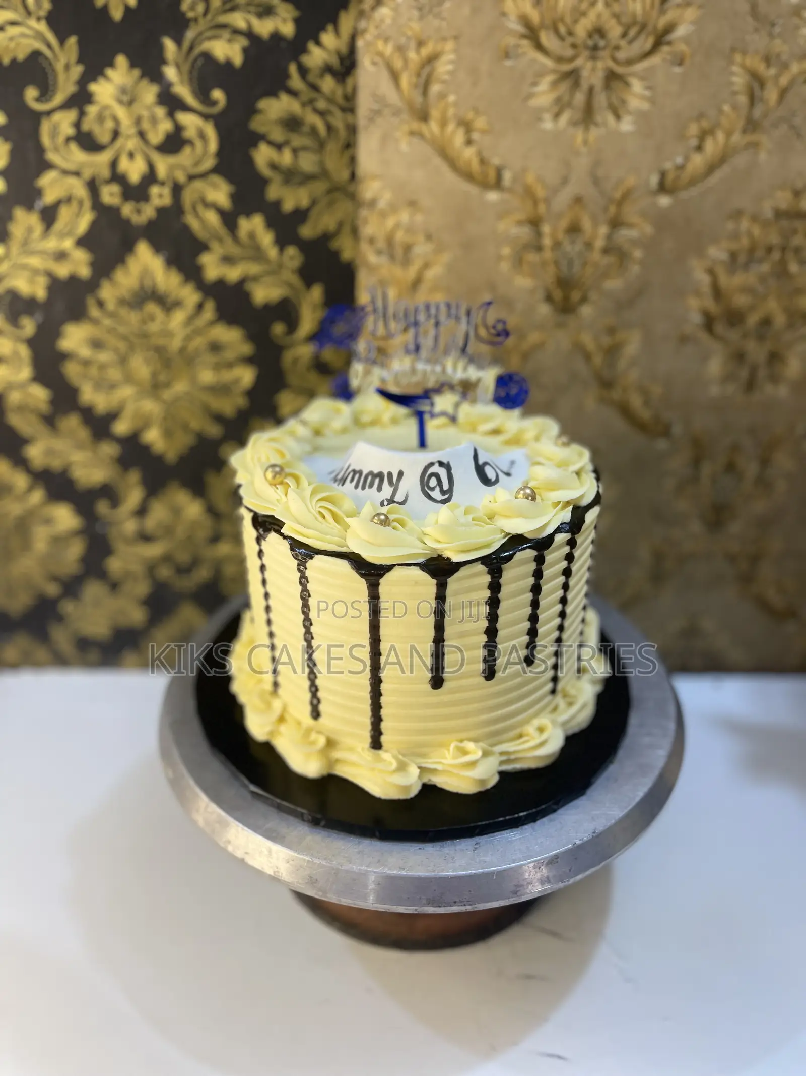 Bento Cake Size 4 Available for Sale