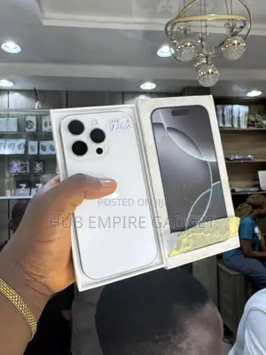 Photo - Apple iPhone 16 Pro 128 GB White