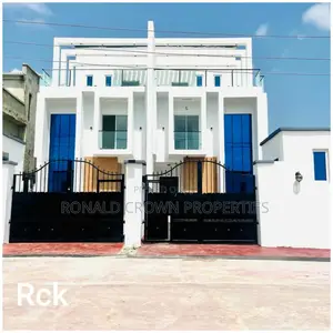 5bdrm Duplex in Sangotedo for sale