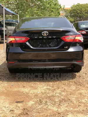 Toyota Camry 2018 Gray