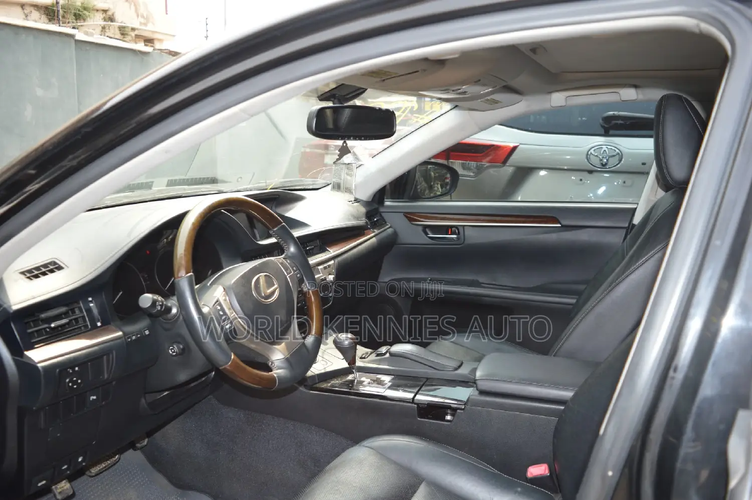 Lexus ES 2013 Black