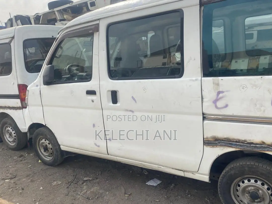 Daihatsu Hijet 2010 White