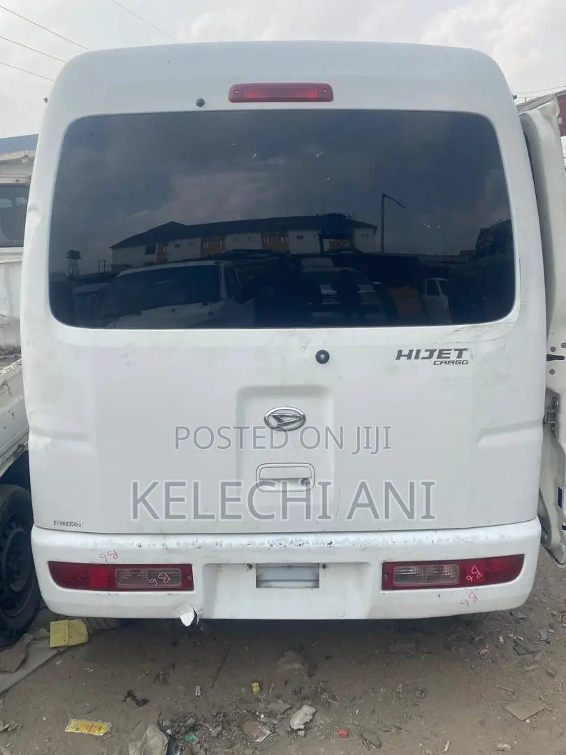 Daihatsu Hijet 2010 White