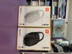 JBL Clip 5