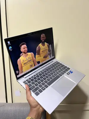 Laptop HP EliteBook 830 G9 16GB Intel Core i7 SSD 256GB
