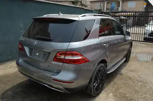 Mercedes-Benz M Class ML350 4dr SUV (3.5L 6cyl 7A) 2015 Gray
