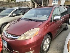 Toyota Sienna XLE 7 Passenger 2010 Burgundy