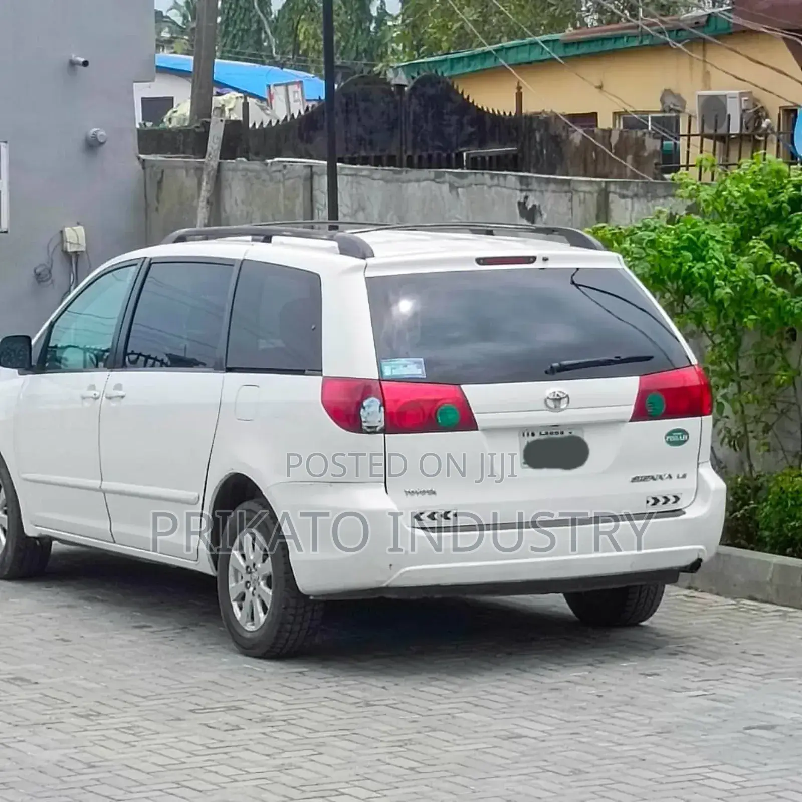 Sienna Vehicle for Hire