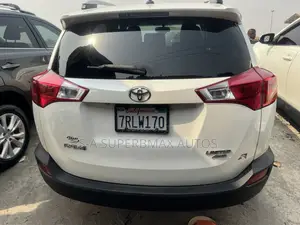 Toyota RAV4 2013 White