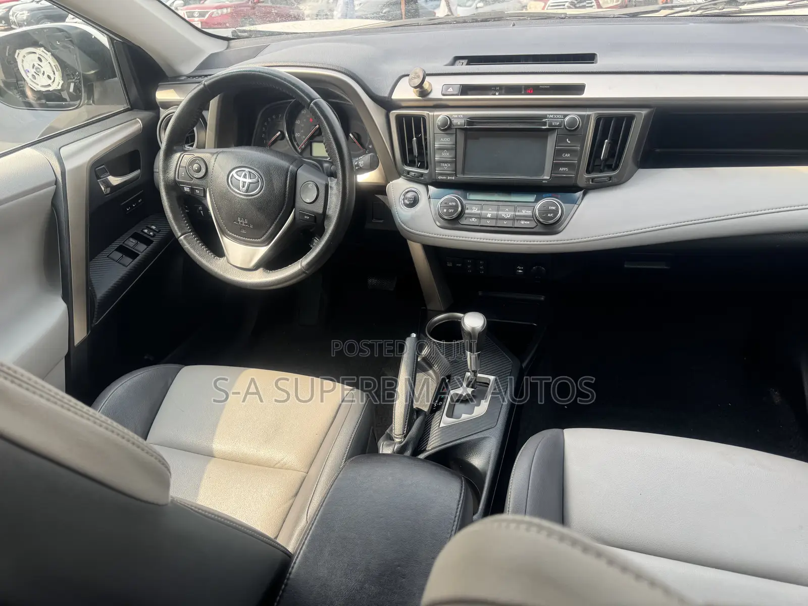 Toyota RAV4 2013 White