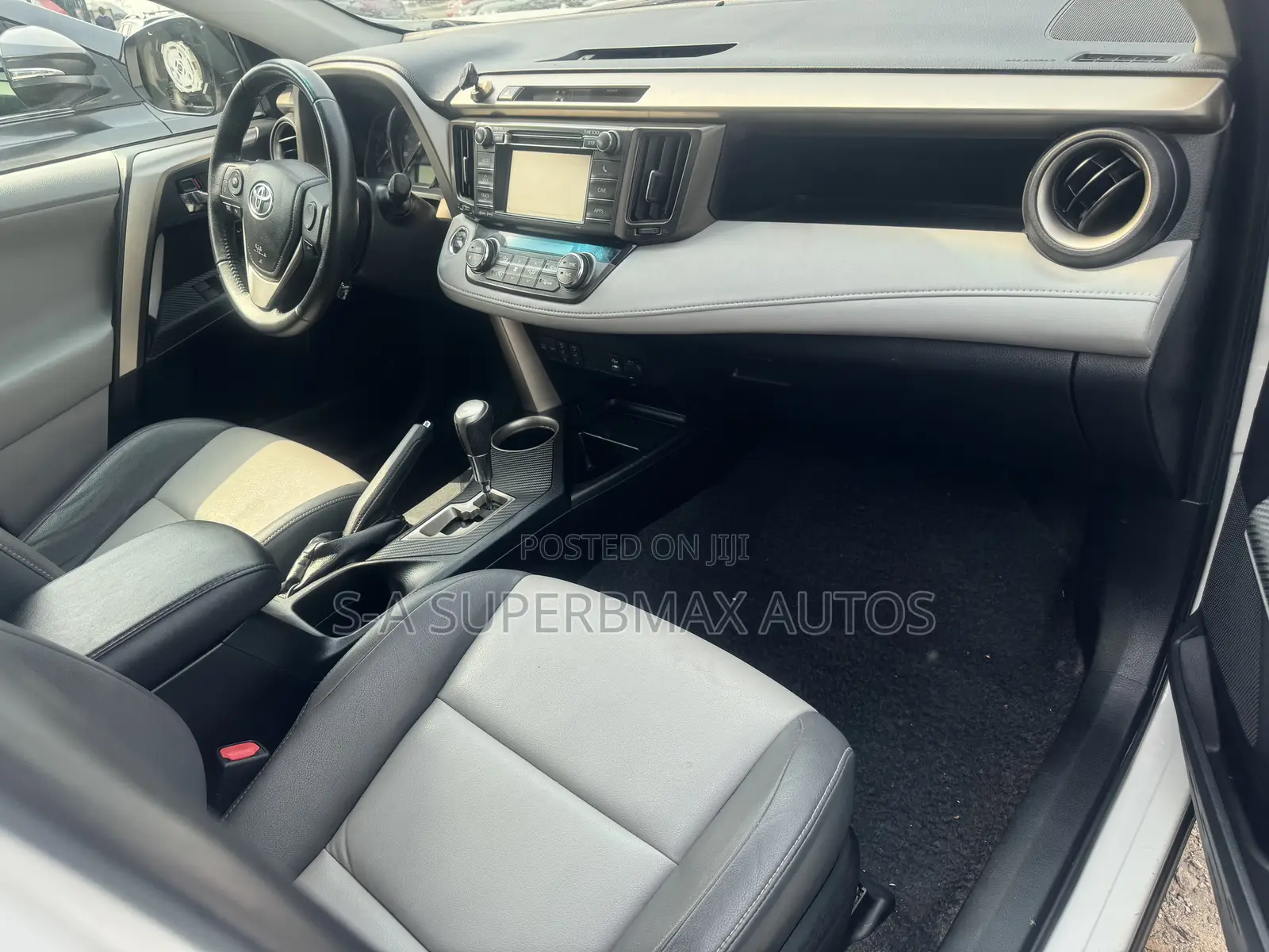 Toyota RAV4 2013 White