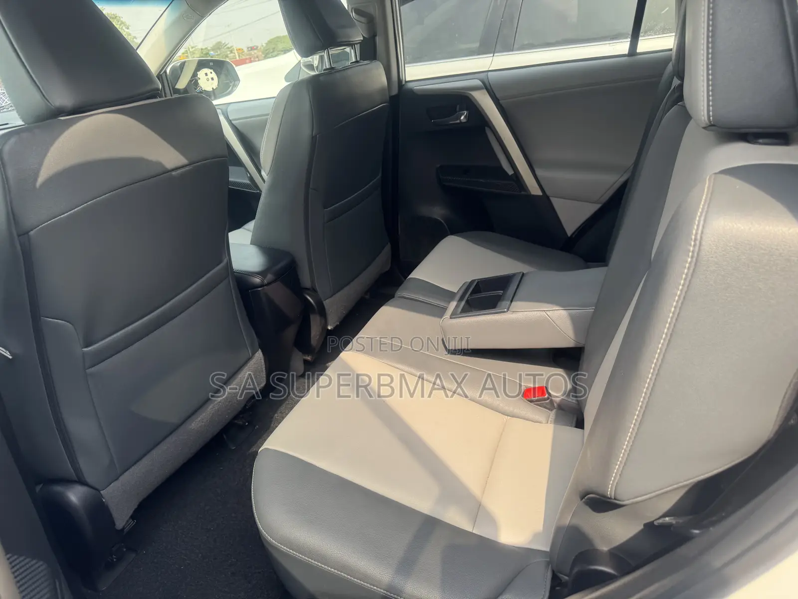 Toyota RAV4 2013 White