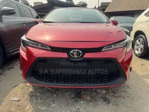 Toyota Corolla LE 2021 Red