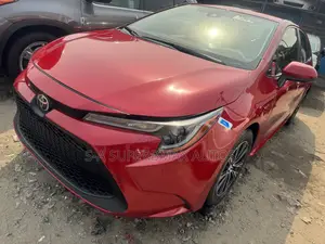 Toyota Corolla LE 2021 Red